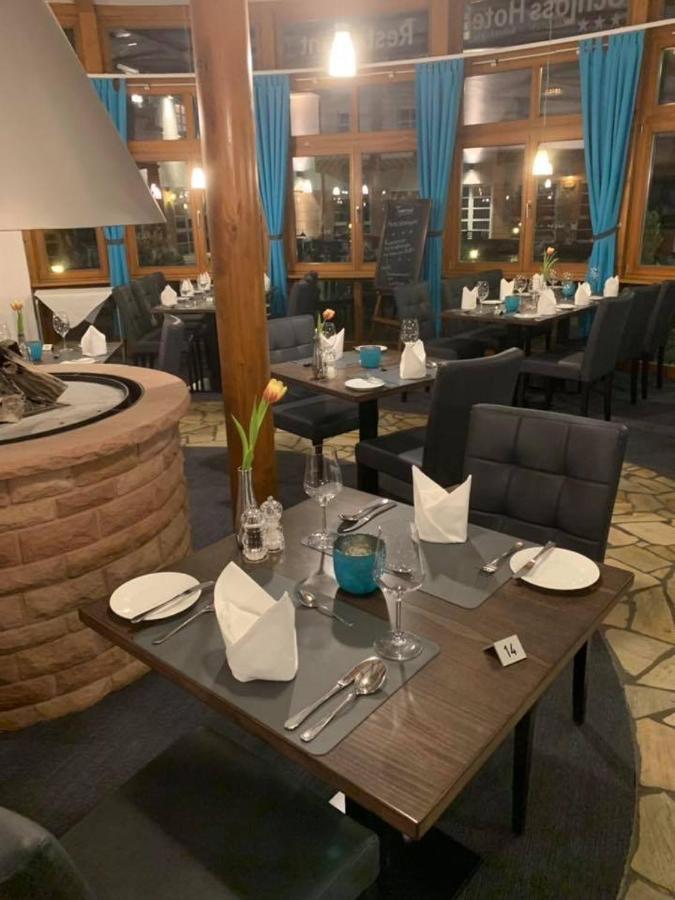 Schlosshotel Landstuhl Ngoại thất bức ảnh